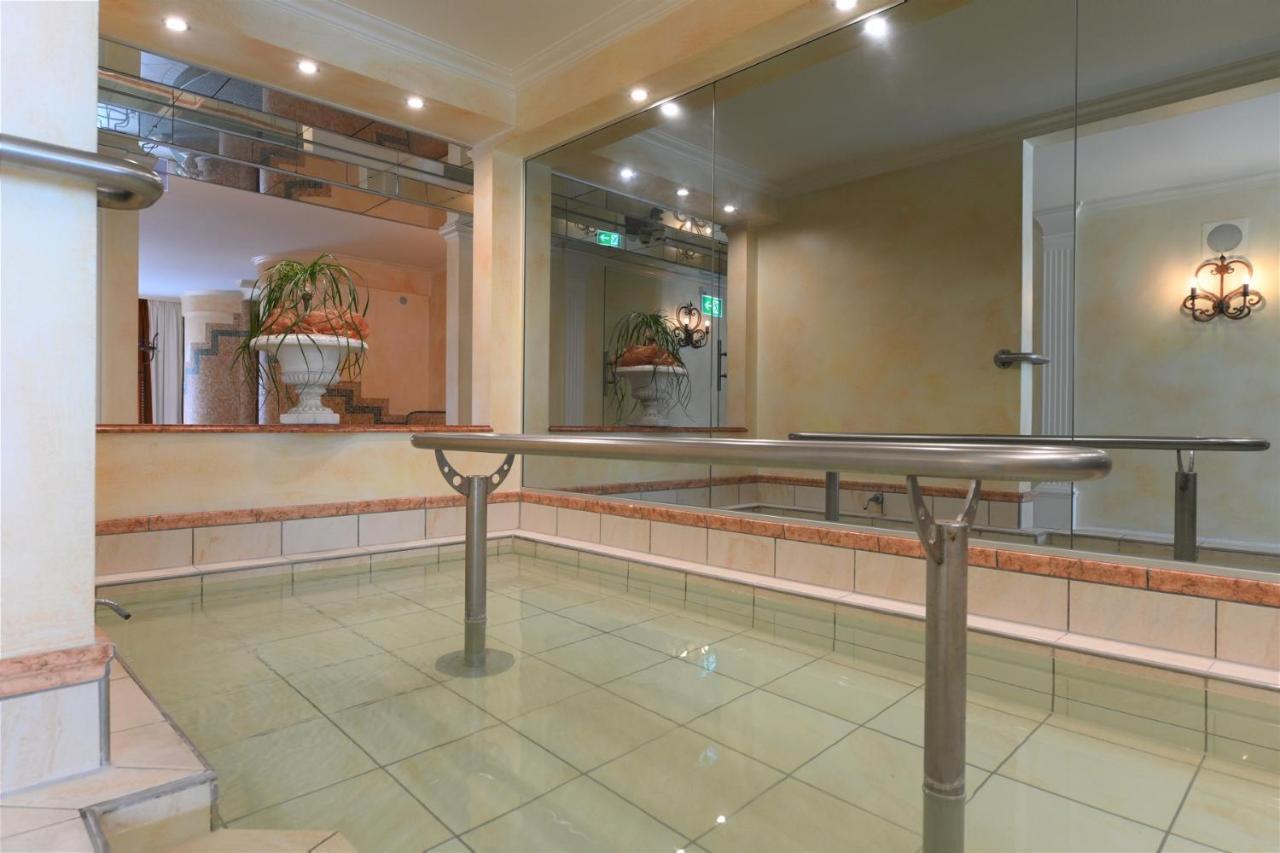 באד פיסינג Hotel Schweizer Hof Thermal Und Vital Resort (Adults Only) מראה חיצוני תמונה