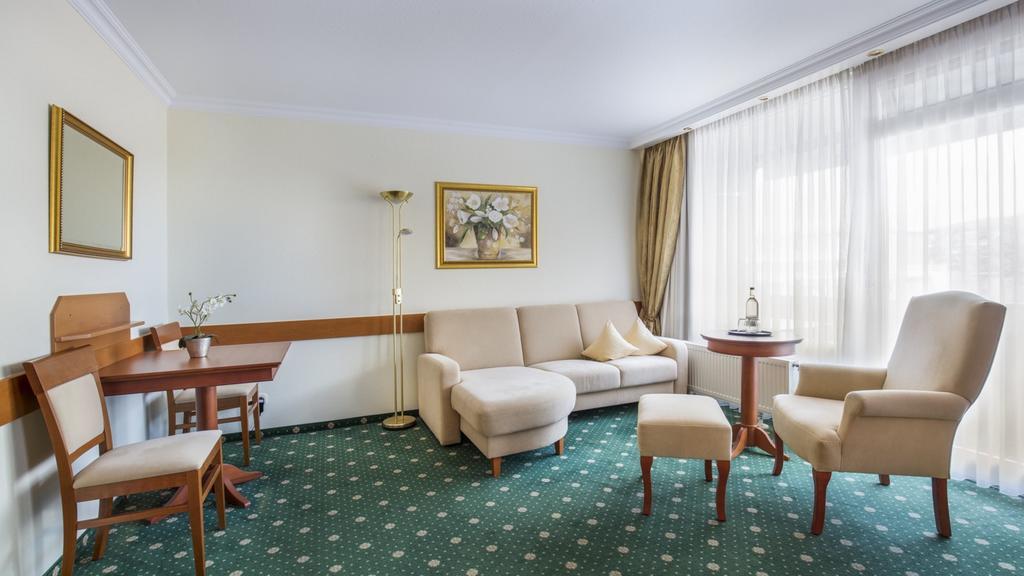 באד פיסינג Hotel Schweizer Hof Thermal Und Vital Resort (Adults Only) מראה חיצוני תמונה