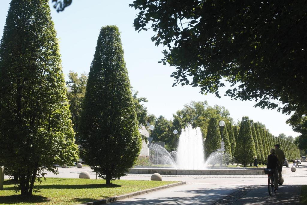 באד פיסינג Hotel Schweizer Hof Thermal Und Vital Resort (Adults Only) מראה חיצוני תמונה