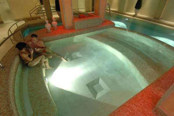 באד פיסינג Hotel Schweizer Hof Thermal Und Vital Resort (Adults Only) מראה חיצוני תמונה