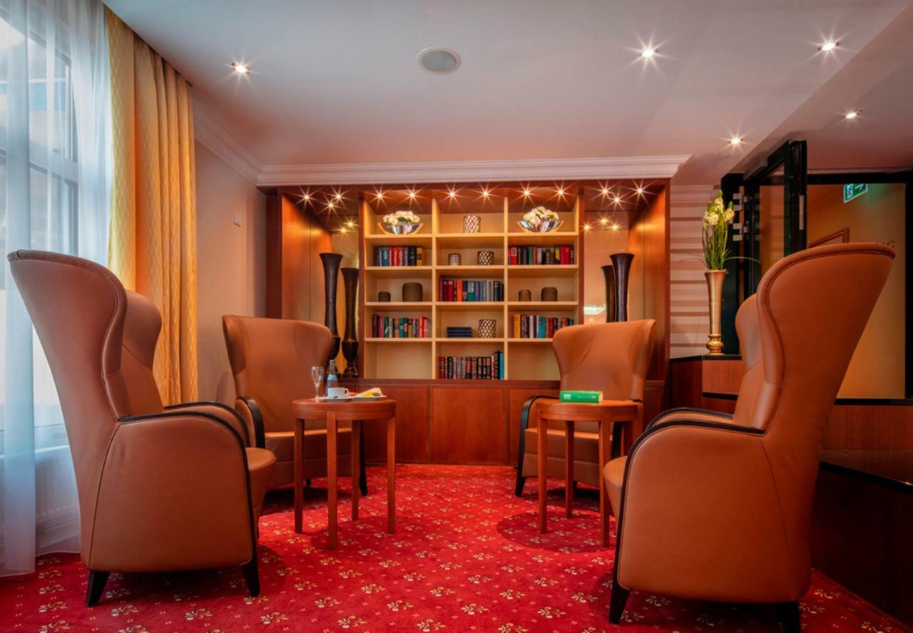 באד פיסינג Hotel Schweizer Hof Thermal Und Vital Resort (Adults Only) מראה חיצוני תמונה